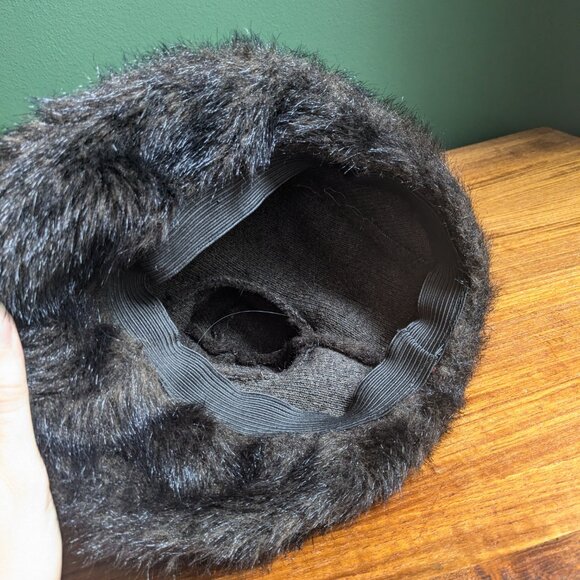 vintage 90s does 60s faux mink fur brown hat round w ball on top beret - Picture 3 of 3